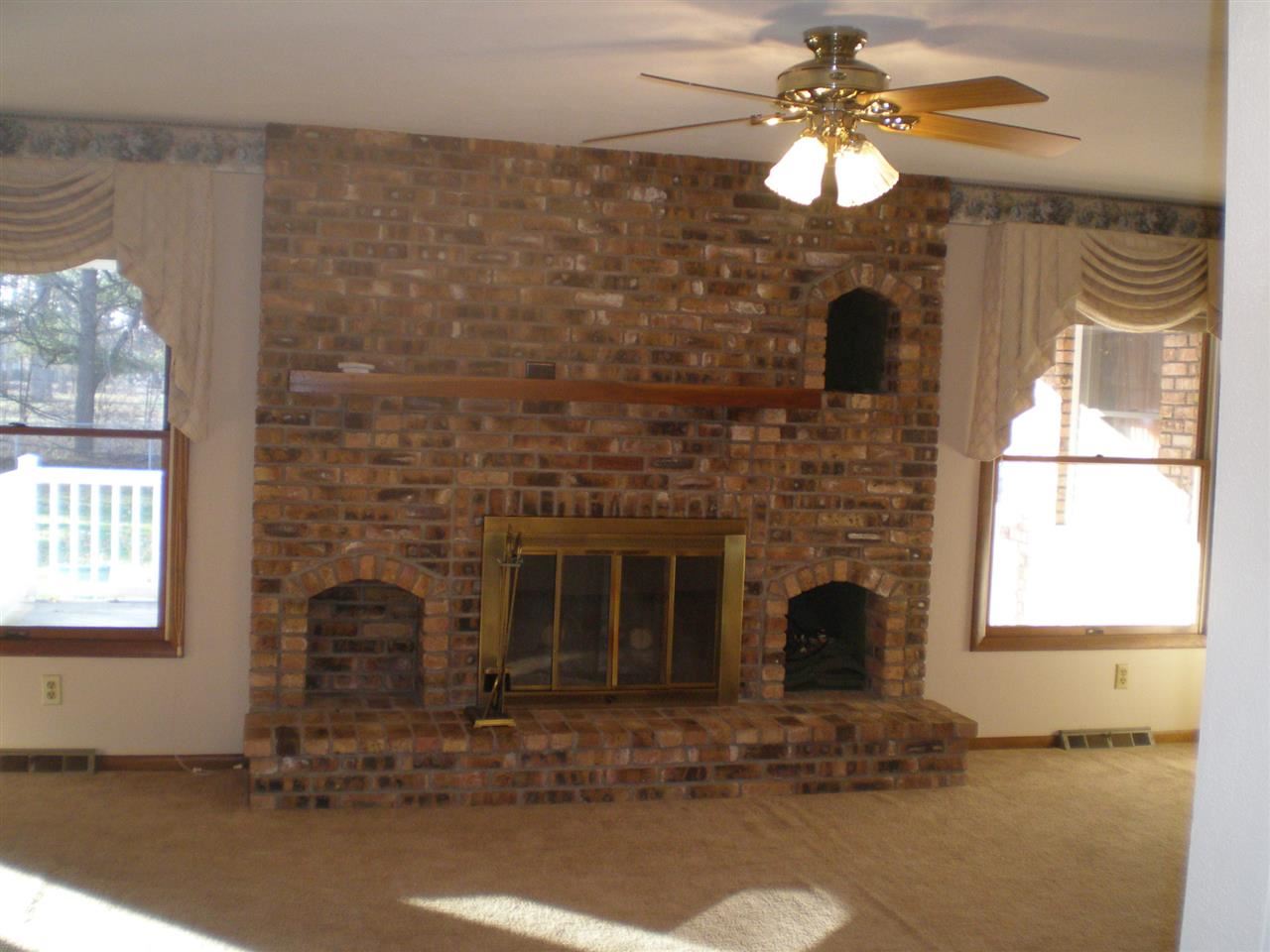56167 Andrea Ct, Mishawaka, IN 46545 photo 3