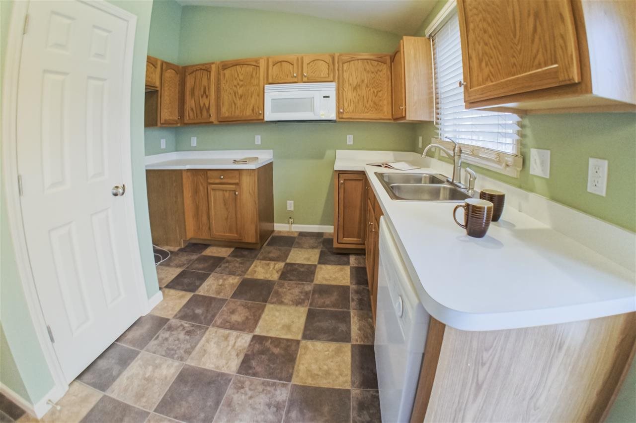 1926 Rambling Rose Ln, Mishawaka, IN 46544 photo 8