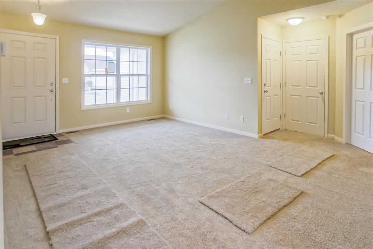 1926 Rambling Rose Ln, Mishawaka, IN 46544 photo 3