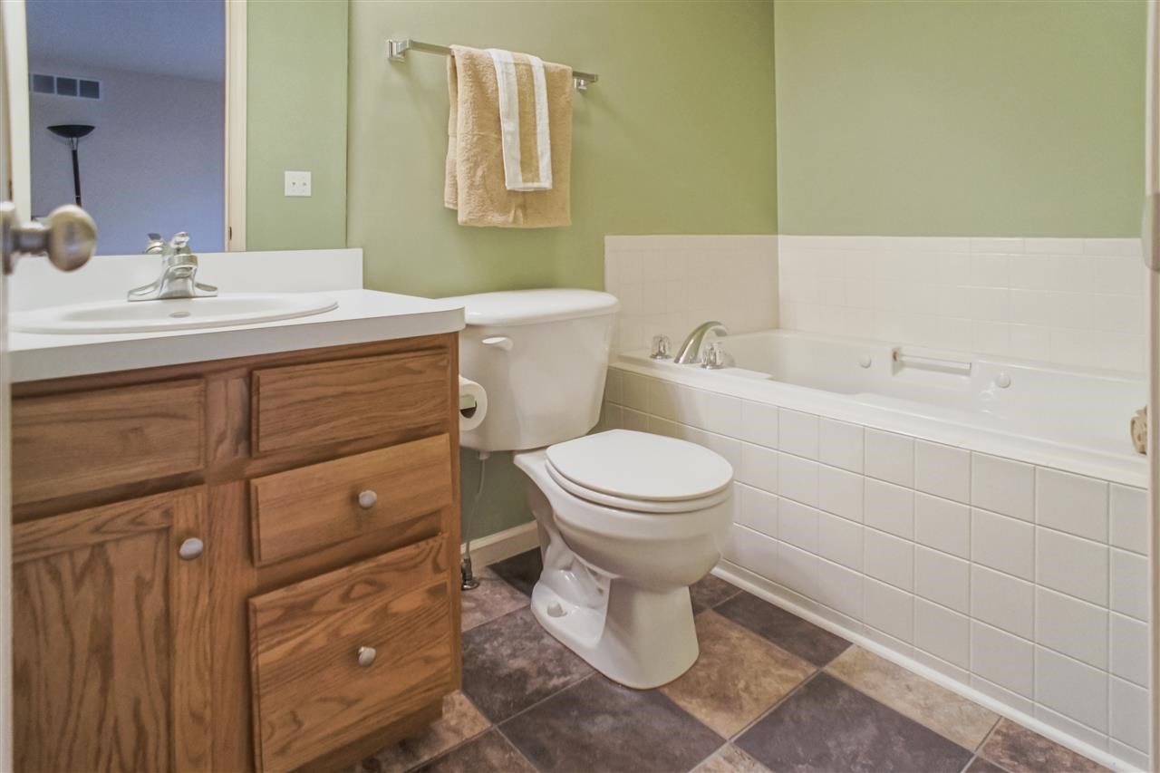 1926 Rambling Rose Ln, Mishawaka, IN 46544 photo 9