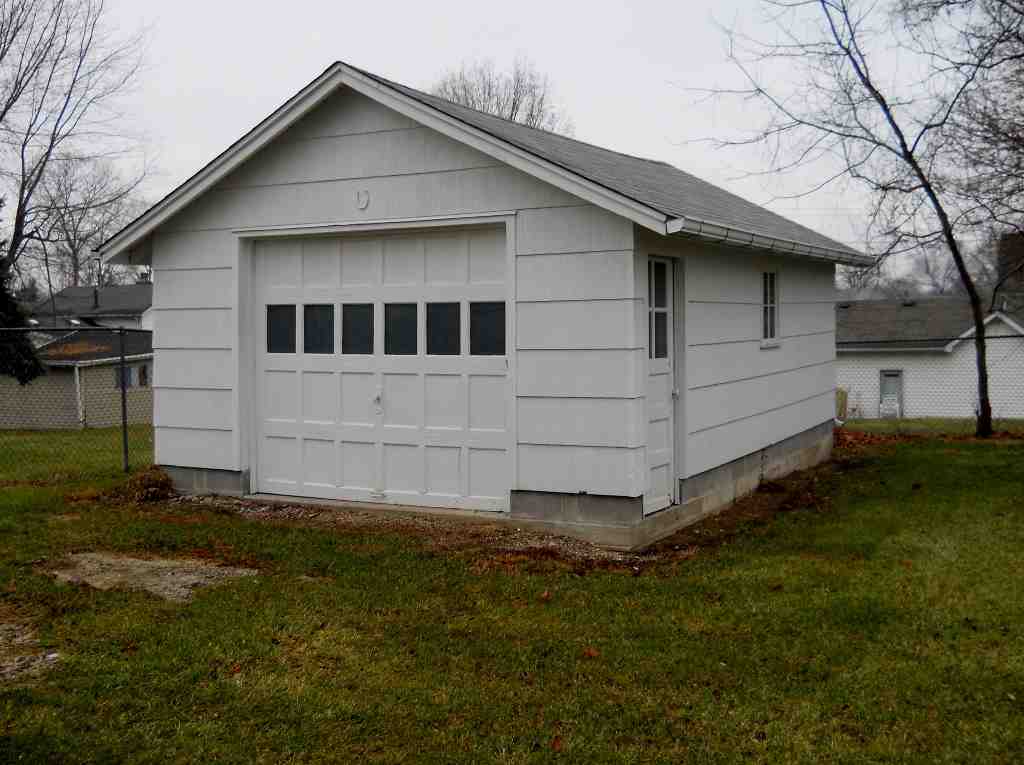 615 Dowling St, Kendallville, IN 46755 photo 27