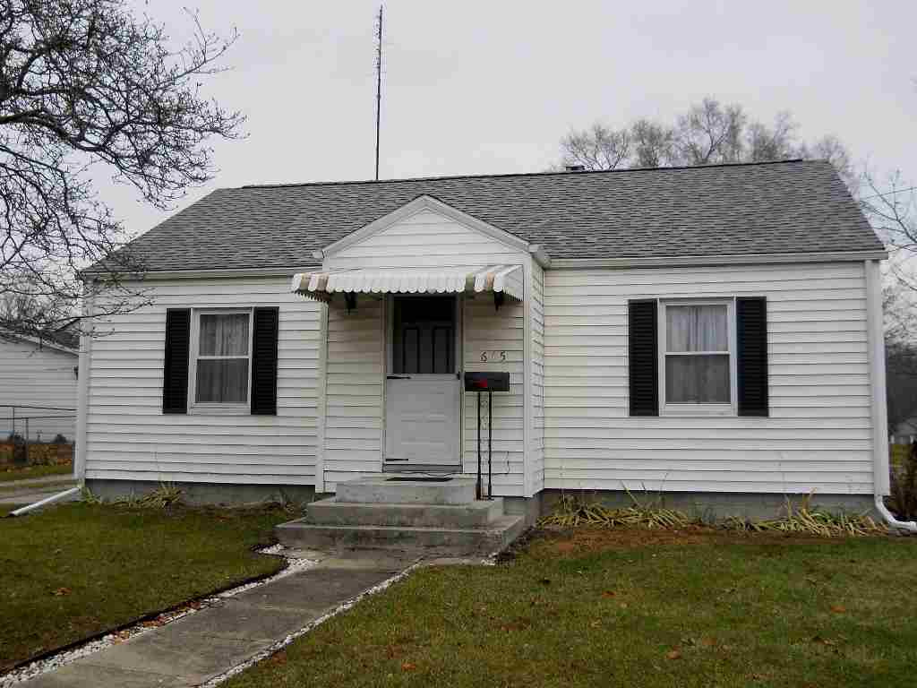 615 Dowling St, Kendallville, IN 46755 photo 1