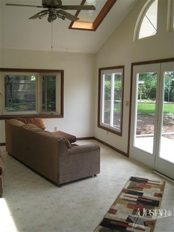 2524 Glencairn Dr, Fort Wayne, IN 46815 photo 2