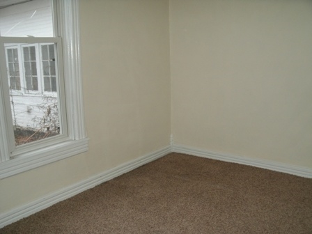 101 E Broadway St, Burket, IN 46508 photo 7