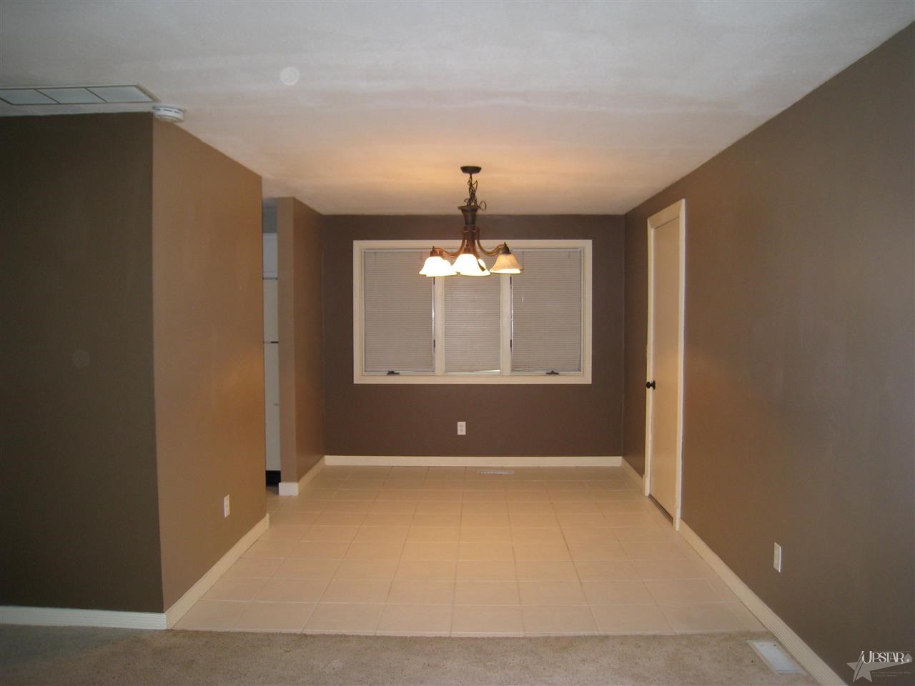 6525 Sunland Dr, Fort Wayne, IN 46815 photo 8