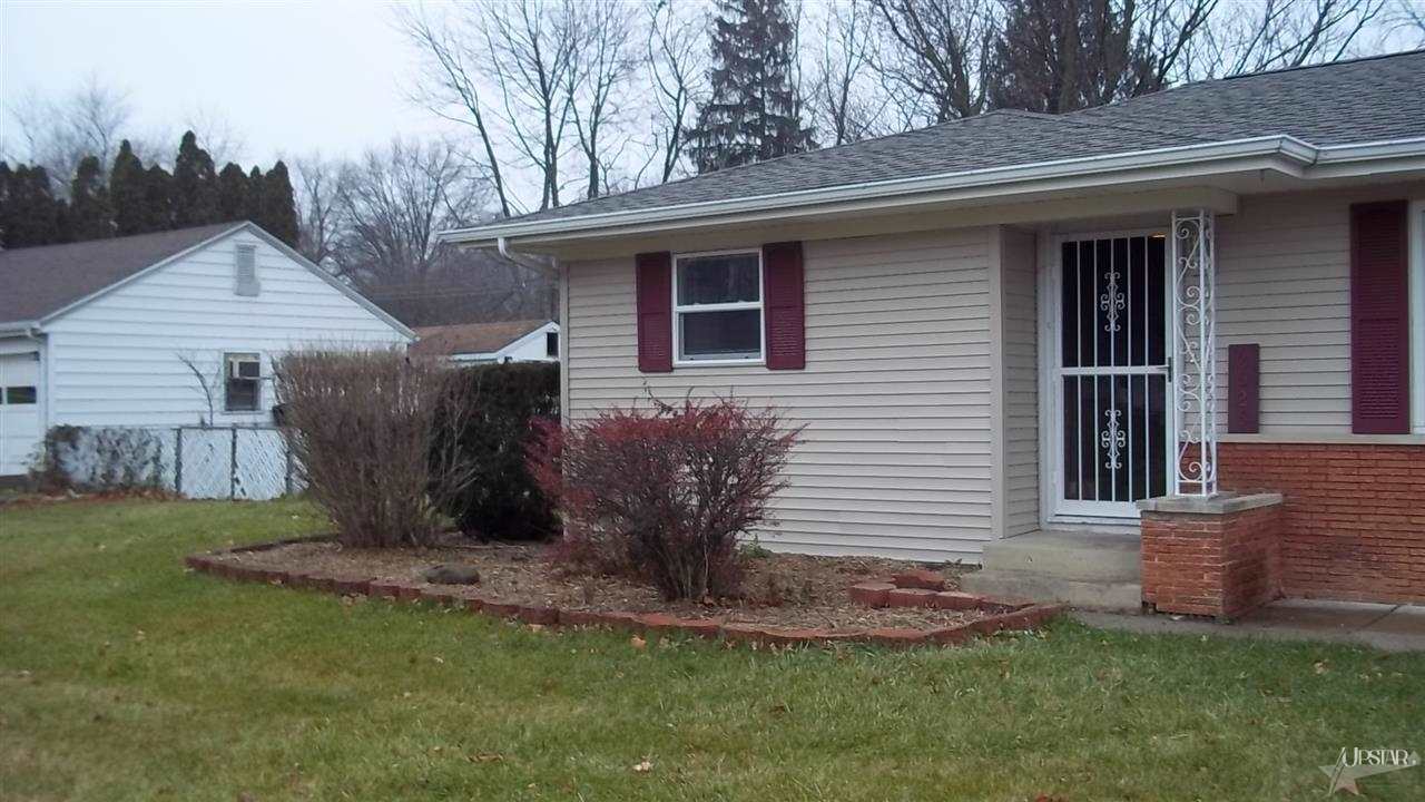 2925 Castle Dr, Fort Wayne, IN 46816 photo 3