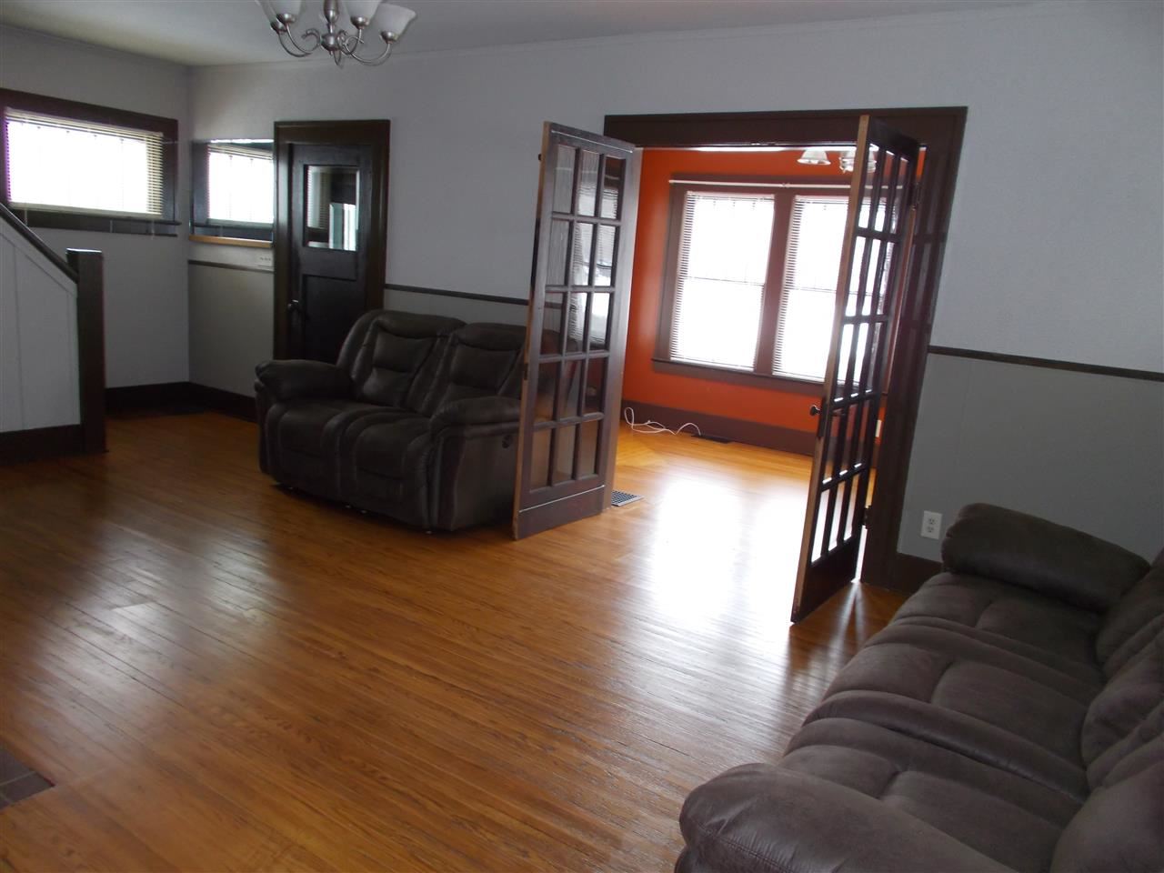 325 E 7th St, Auburn, IN 46706 photo 13