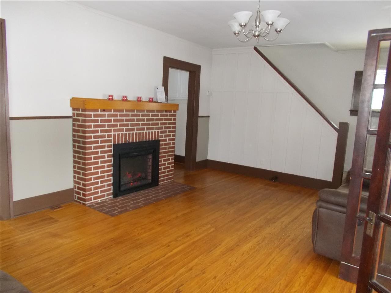 325 E 7th St, Auburn, IN 46706 photo 16