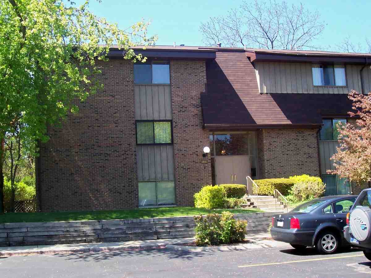 1501 Marigold Way #301, South Bend, IN 46617 photo 1