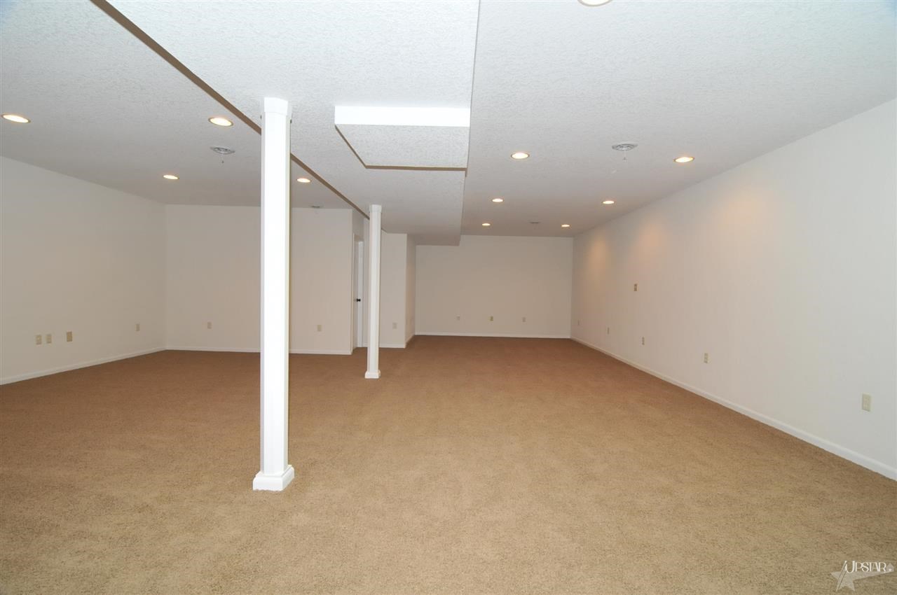 15713 Walnut St, Huntertown, IN 46748 photo 14