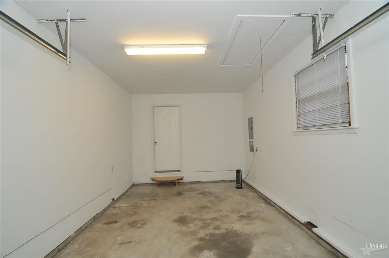 15713 Walnut St, Huntertown, IN 46748 photo 30