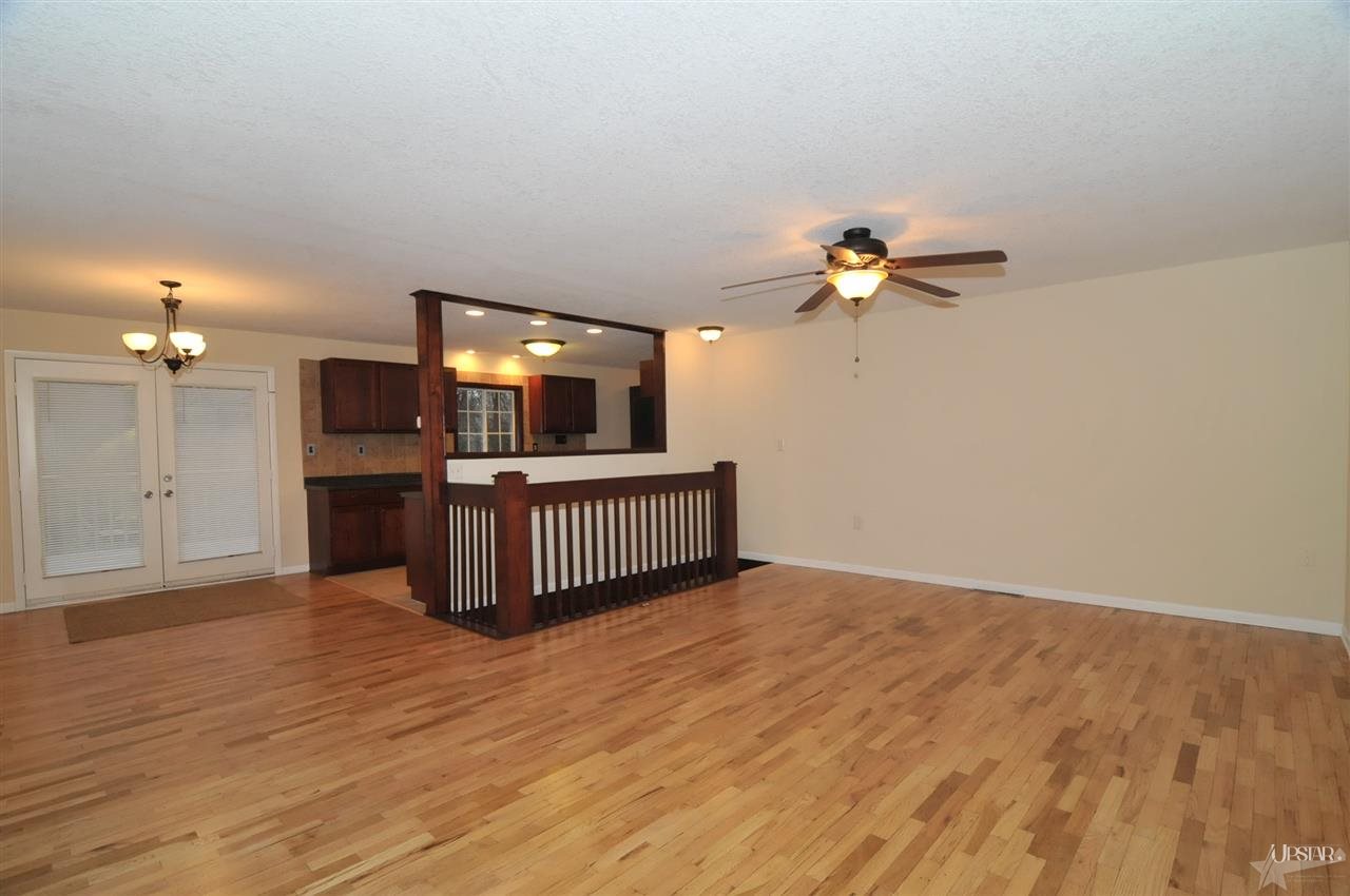 15713 Walnut St, Huntertown, IN 46748 photo 5