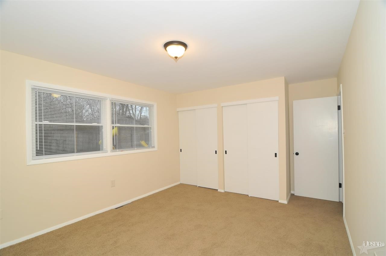 15713 Walnut St, Huntertown, IN 46748 photo 7