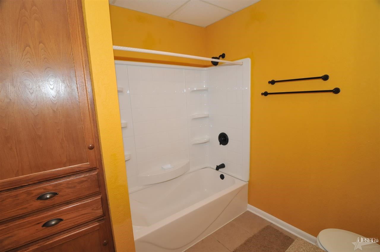 15713 Walnut St, Huntertown, IN 46748 photo 21