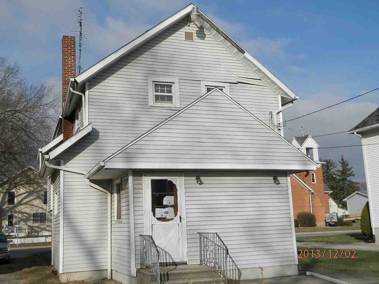 214 W Main St, Butler, IN 46721 photo 4
