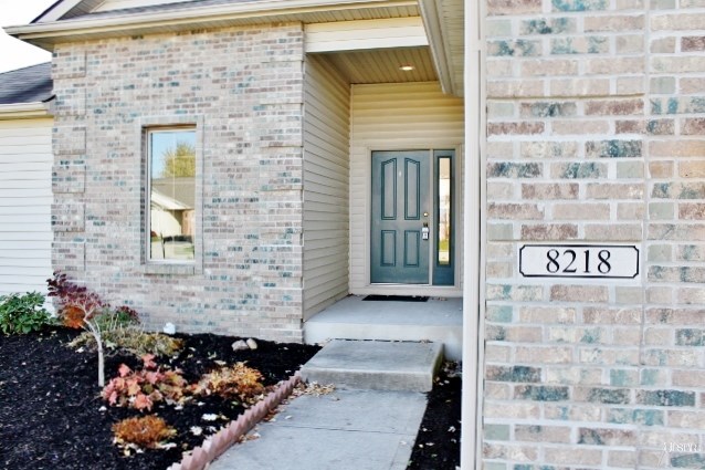8218 Surrey Ct, Fort Wayne, IN 46815 photo 2