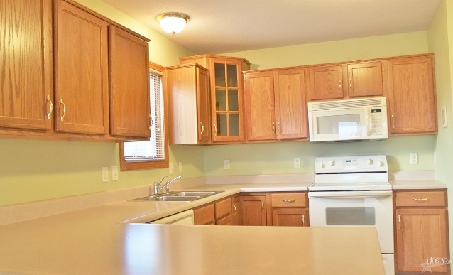 8218 Surrey Ct, Fort Wayne, IN 46815 photo 9