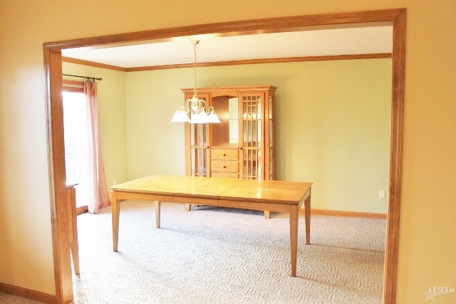 8218 Surrey Ct, Fort Wayne, IN 46815 photo 5