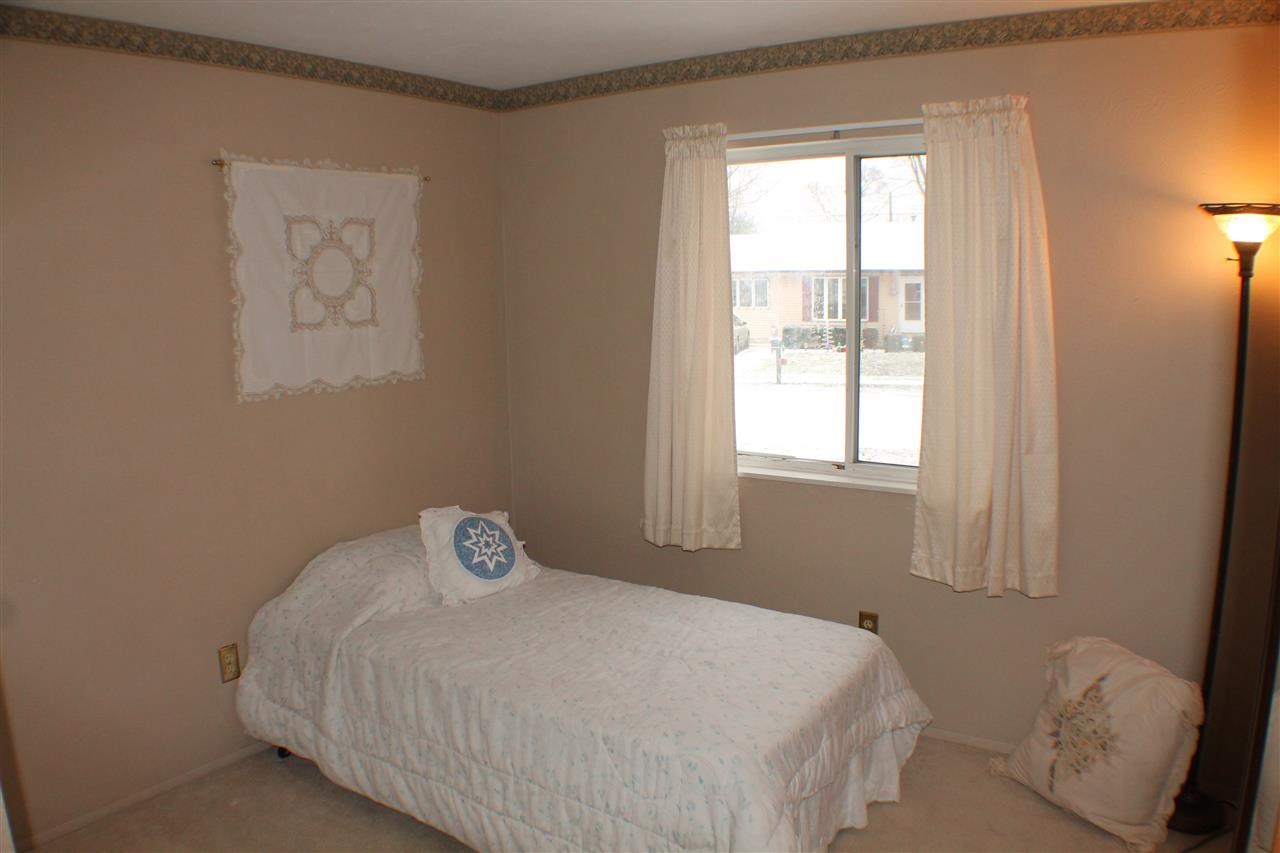 2221 York St, Mishawaka, IN 46544 photo 16