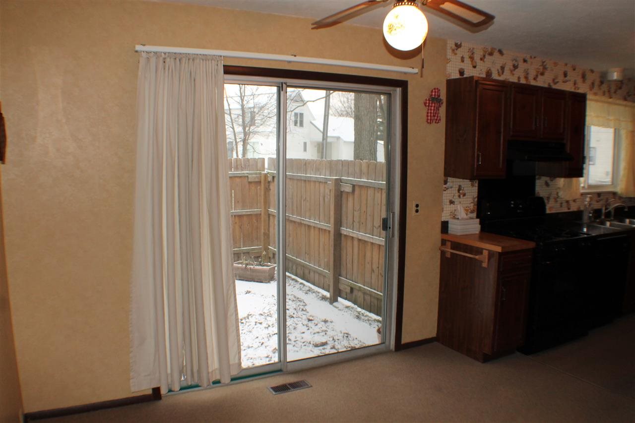 2221 York St, Mishawaka, IN 46544 photo 8