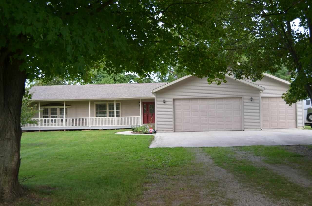 57950 Apple Rd, Osceola, IN 46561 photo 1