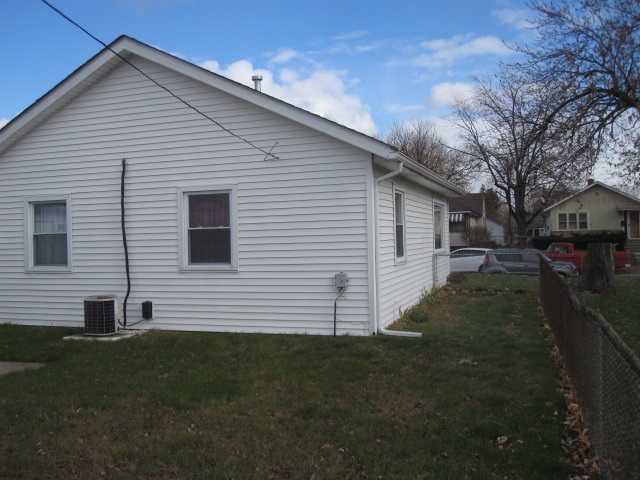 909 Berlin Ave, Mishawaka, IN 46544 photo 18