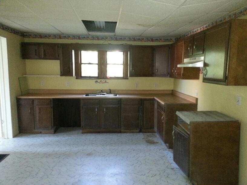 652 Buchannan St, Huntington, IN 46750 photo 3
