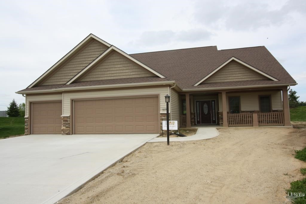 16229 Ballantyne Trl, Huntertown, IN 46748 photo 1