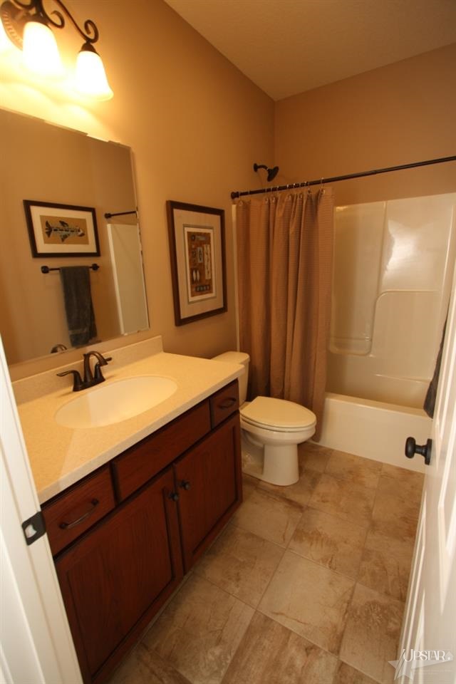16229 Ballantyne Trl, Huntertown, IN 46748 photo 22