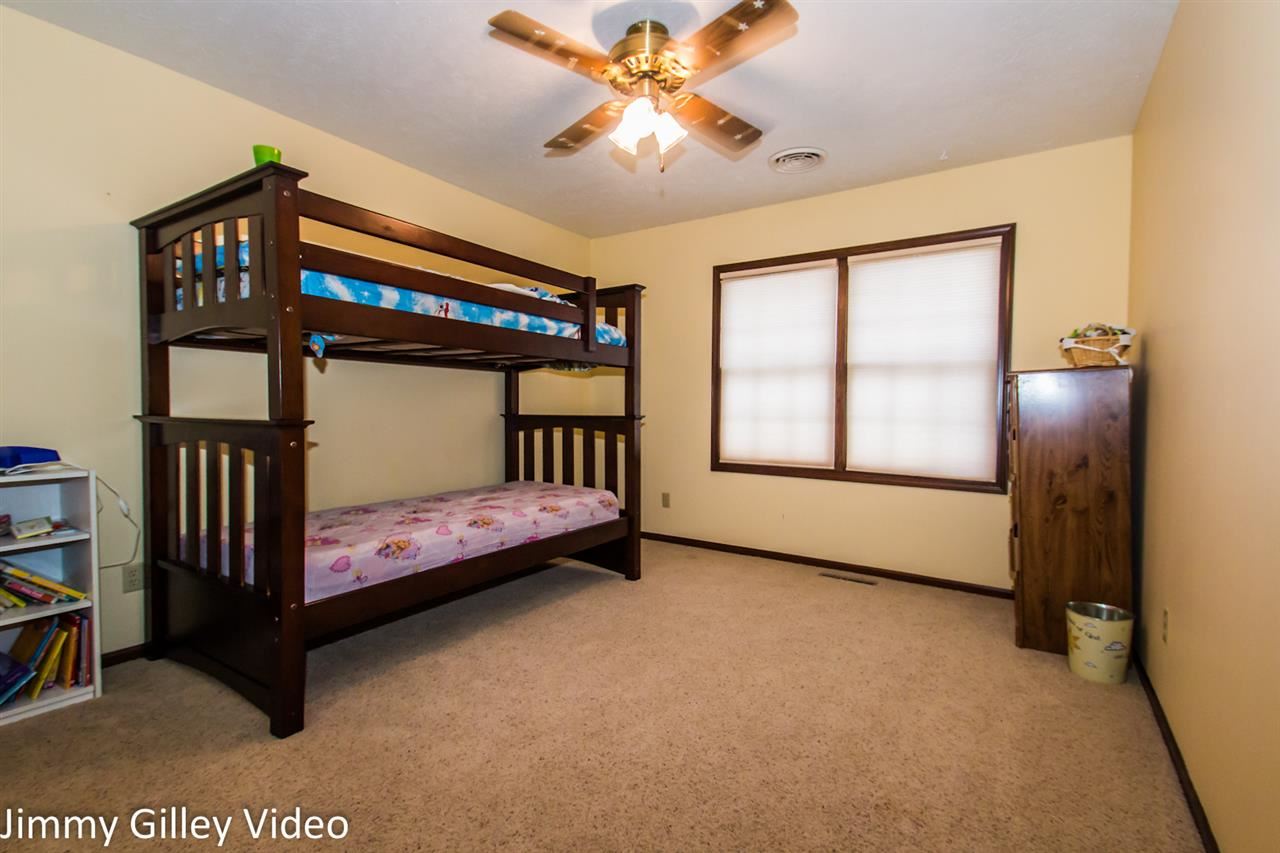 2126 Winn Pl, Mishawaka, IN 46544 photo 12
