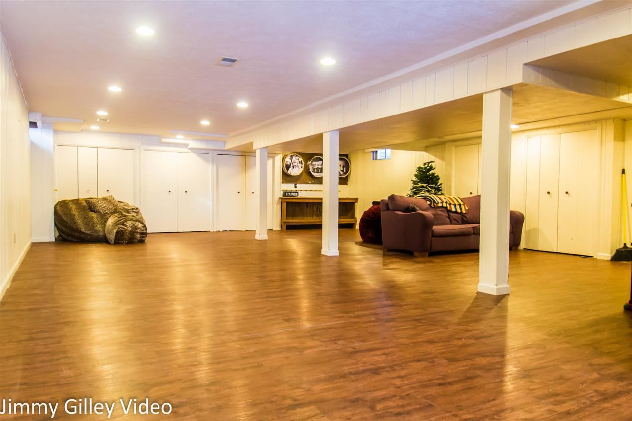 2126 Winn Pl, Mishawaka, IN 46544 photo 11