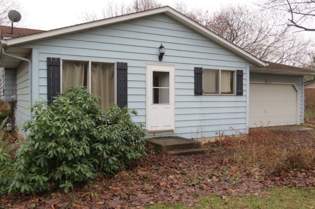 26752 Early Rd, South Bend, IN 46628 photo 2