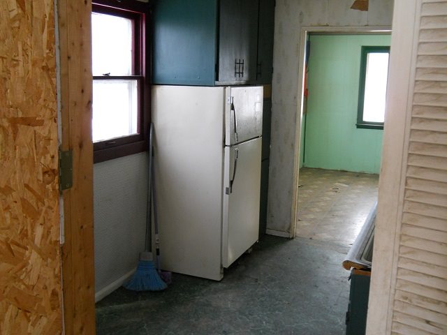 1301 E Clark St, Warsaw, IN 46580 photo 5