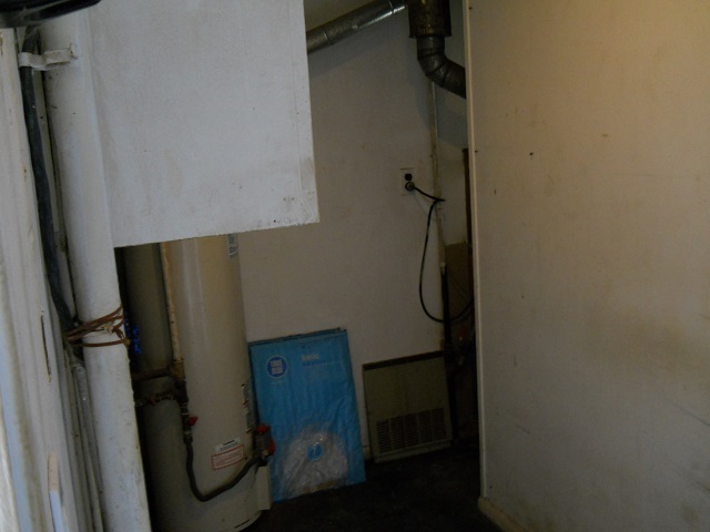 1301 E Clark St, Warsaw, IN 46580 photo 14