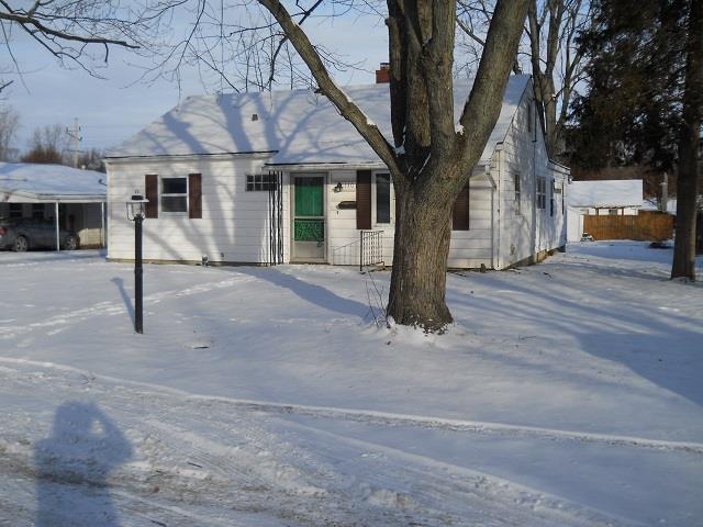 1301 E Clark St, Warsaw, IN 46580 photo 1