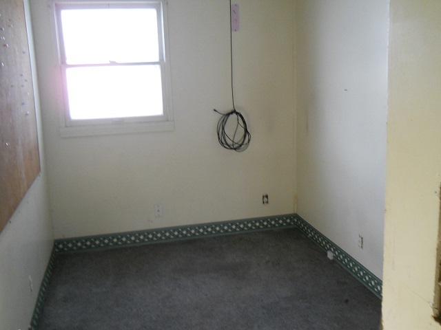 1301 E Clark St, Warsaw, IN 46580 photo 11
