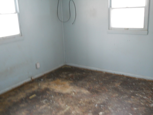 1301 E Clark St, Warsaw, IN 46580 photo 10