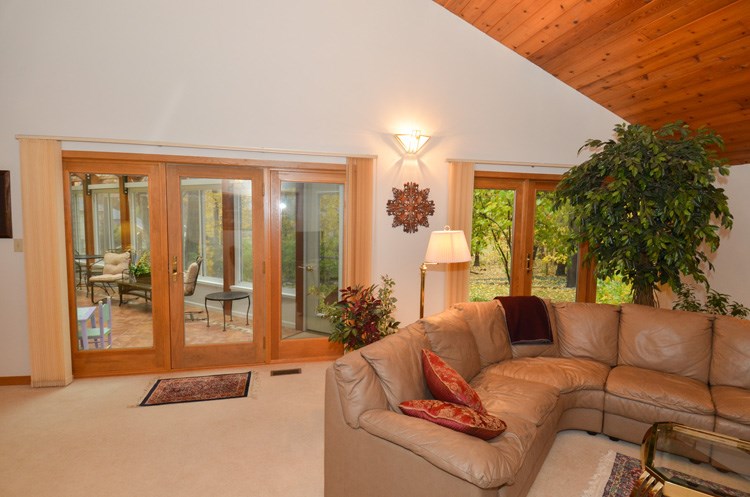 50504 Mercury Dr, Granger, IN 46530 photo 11