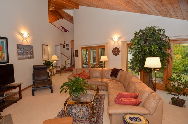 50504 Mercury Dr, Granger, IN 46530 photo 10