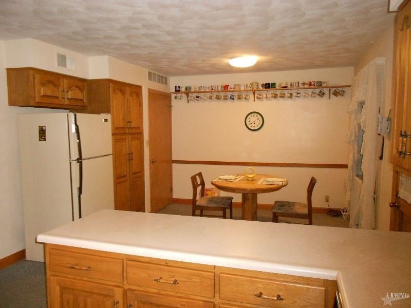 1515 N Lafontaine St, Huntington, IN 46750 photo 11
