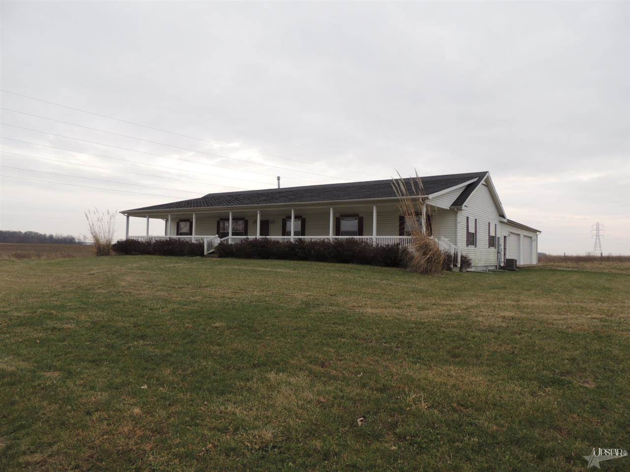 225 E 400 S, Huntington, IN 46750 photo 1