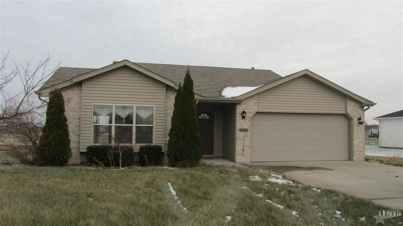 1365 Colonial Ct, Berne, IN 46711 photo 1