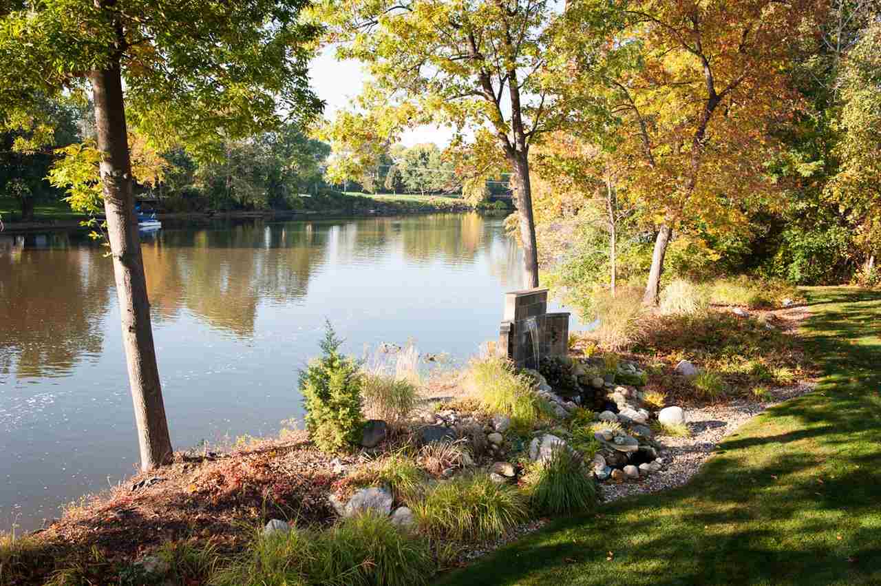 817 Estates Pl, Mishawaka, IN 46545 photo 5