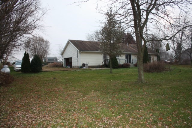 8881 W Division Line Rd, Delphi, IN 46923 photo 17