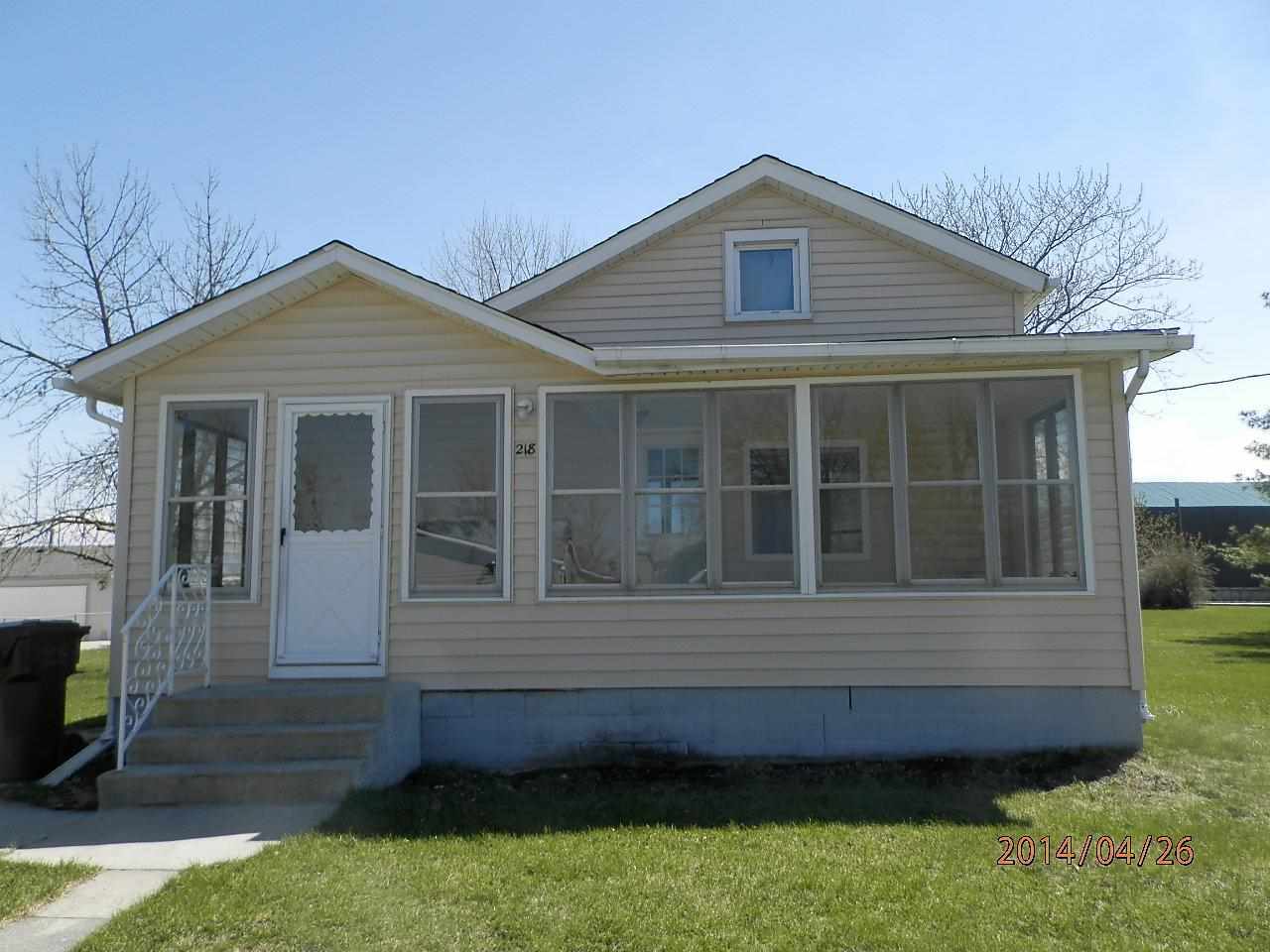 218 E Wabash, Hudson, IN 46747 photo 2