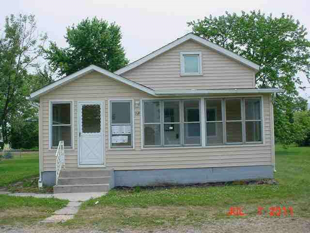 218 E Wabash, Hudson, IN 46747 photo 1