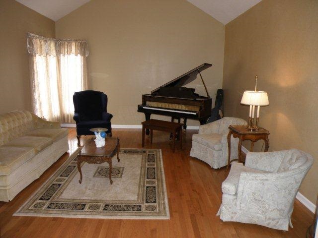 922 Foxbriar Ln, Goshen, IN 46526 photo 5
