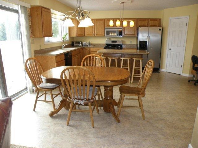 922 Foxbriar Ln, Goshen, IN 46526 photo 8