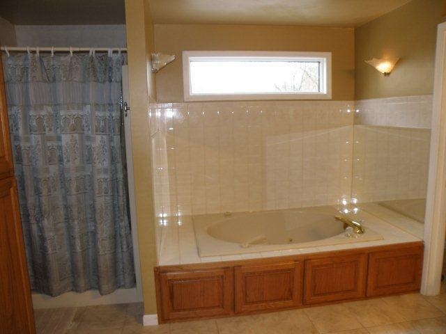 922 Foxbriar Ln, Goshen, IN 46526 photo 22