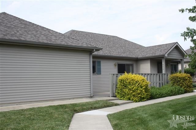 8017 Harrisburg Ln, Fort Wayne, IN 46835 photo 1